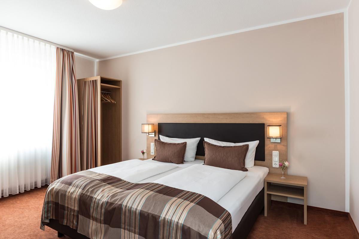 Sarah Hotel